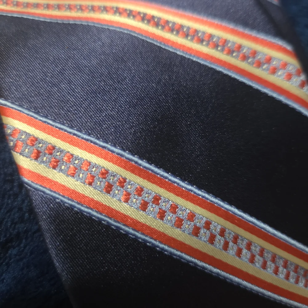 Ted Baker London 100%‎ Silk Tie | Navy Blue Red Stripes